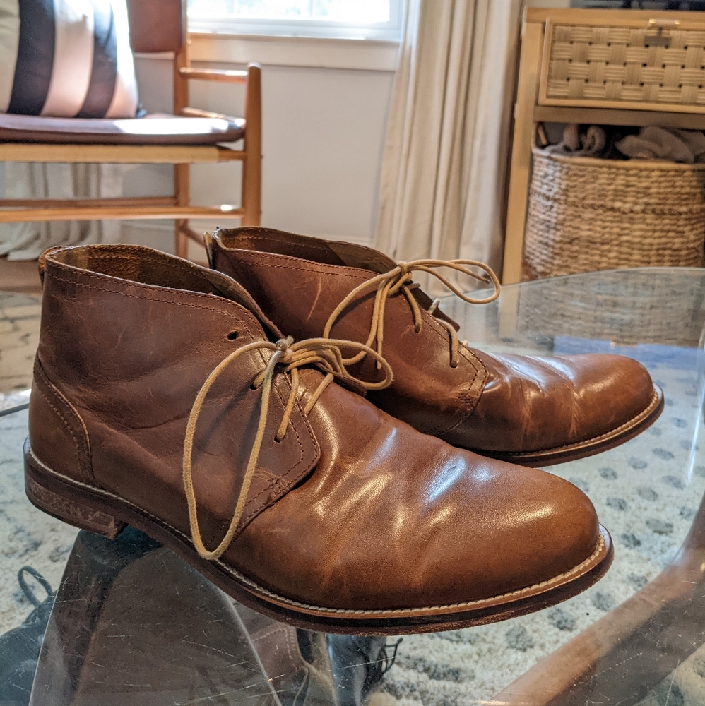 J Shoe tan Ankle Boot Chukka